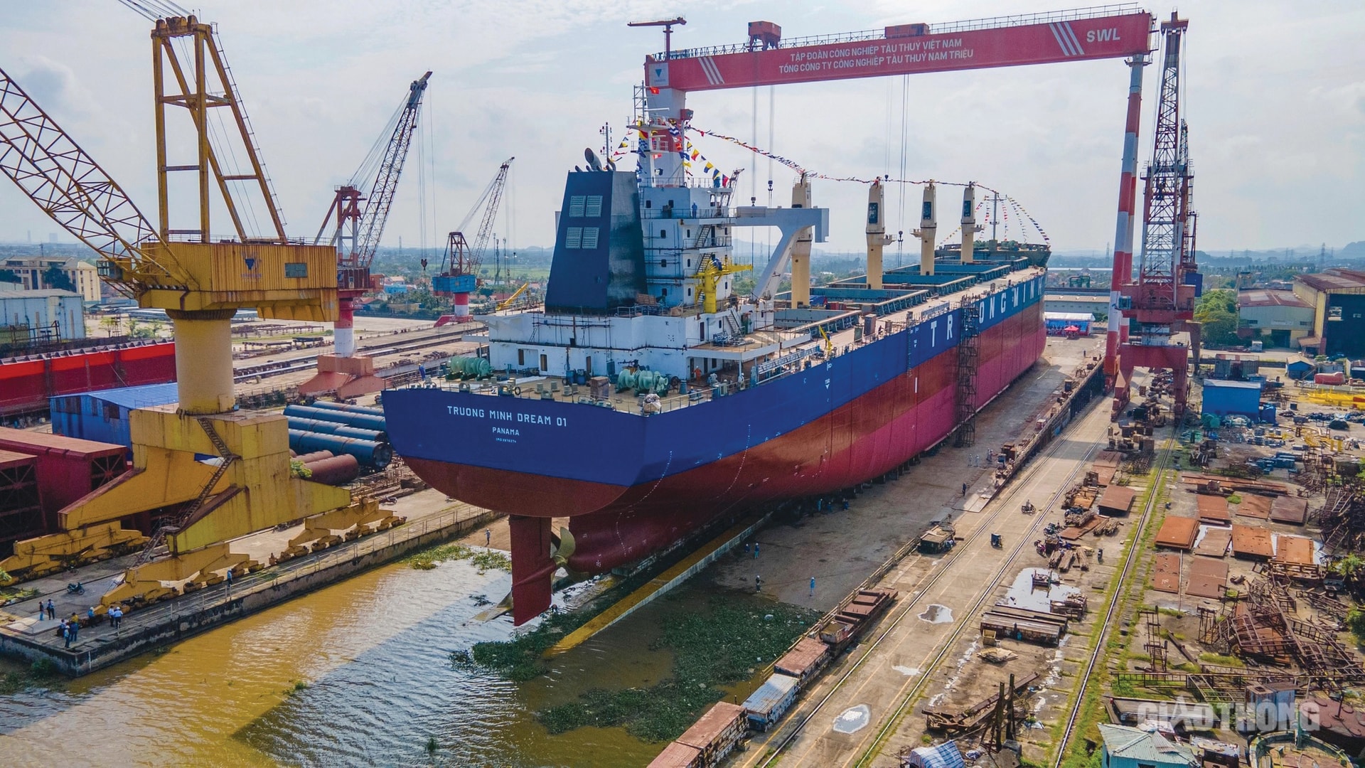 Ngành Đóng Tàu Việt Nam 2025: Bứt Tốc Với Công Nghệ Xanh