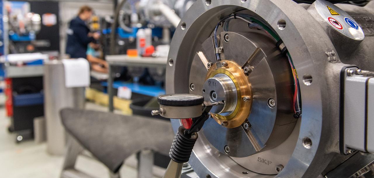 Hệ thống máy nén khí Tamturbo không dầu sử dụng động cơ SKF