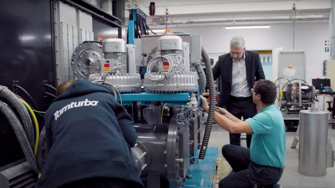 Cận cảnh máy nén khí Tamturbo