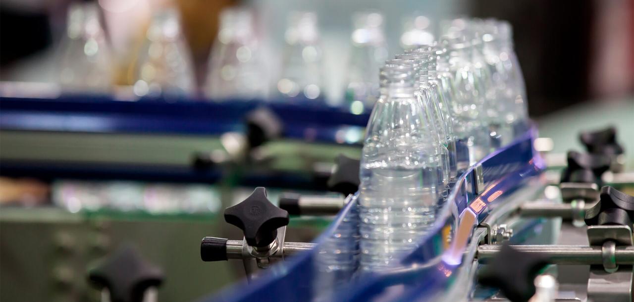 Beverage filling line with an SKF automatic lubrication solution