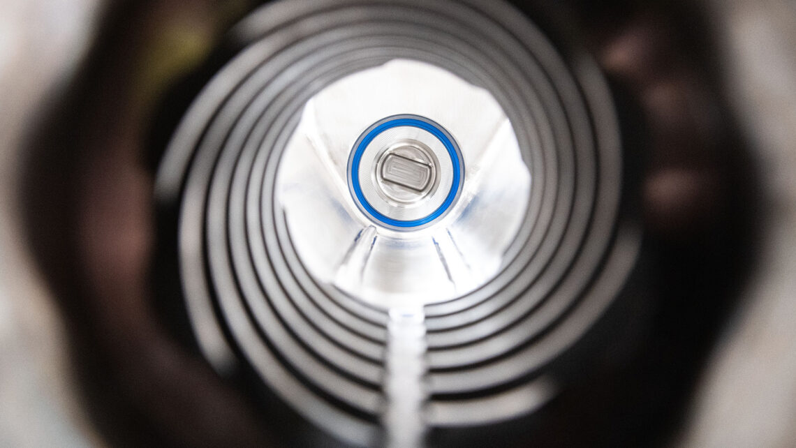 Easy-to-see blue seal installed on a Laska screw conveyor